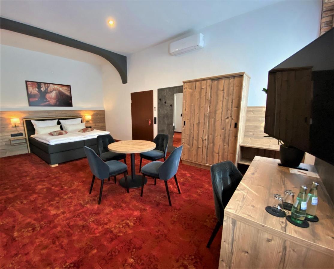 Hotel Friedchen Mit Eigener Fleischerei Artern Kültér fotó