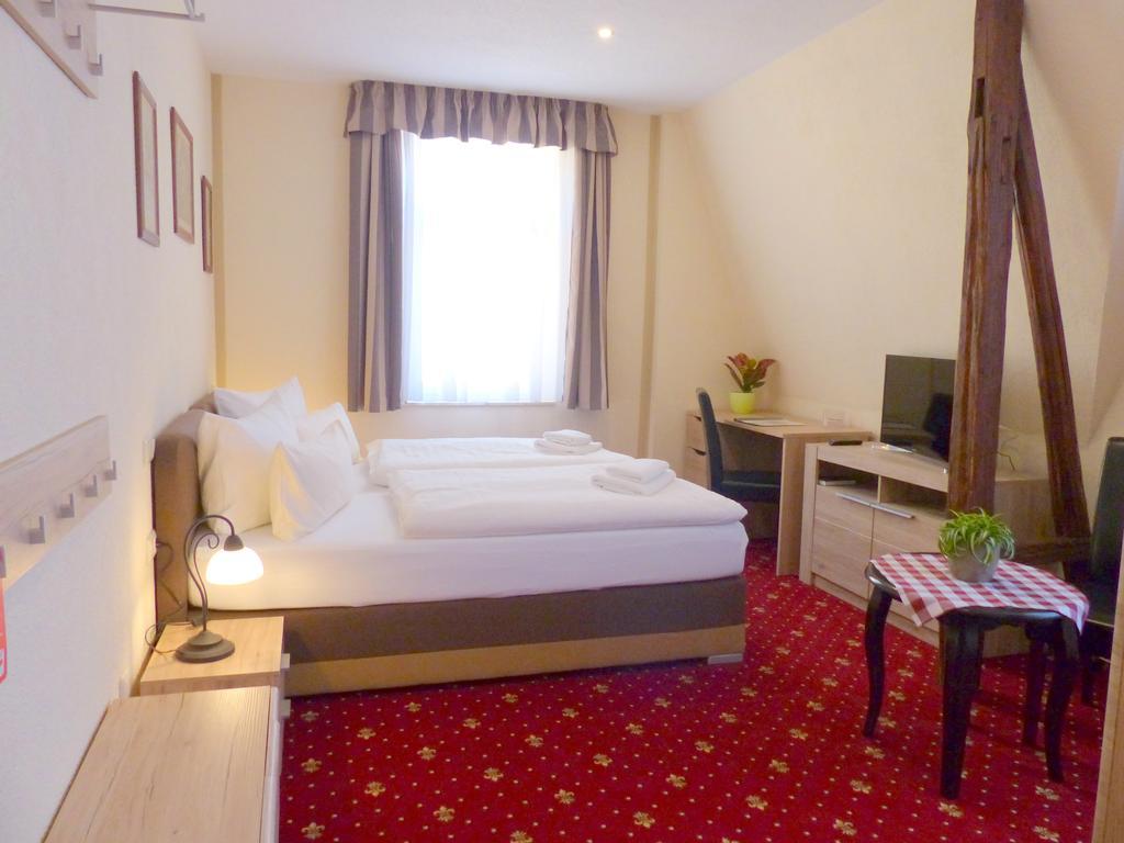 Hotel Friedchen Mit Eigener Fleischerei Artern Kültér fotó